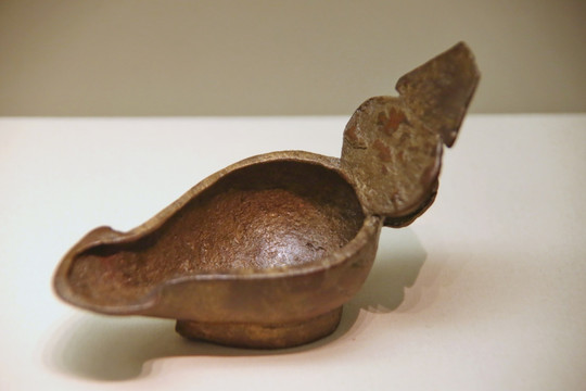 公元3世纪沙特卡耶特法奥青铜灯