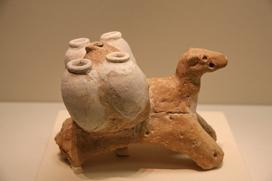 公元3世纪沙特卡耶特法奥带罐子
