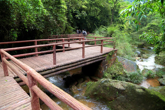 山崖 栈道