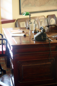 大元帅府办公室 桌 家具