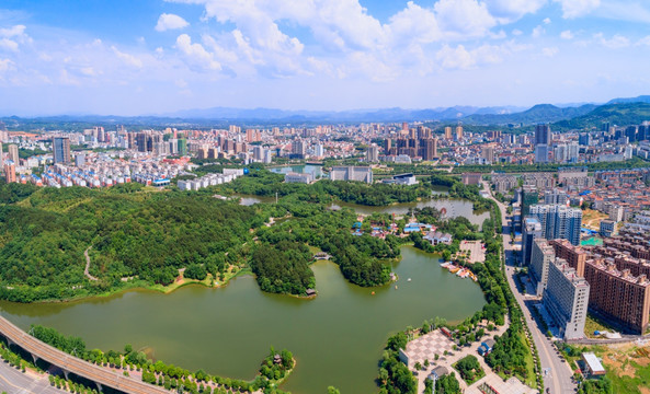 香城泉都