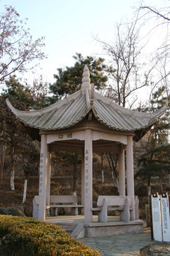 姜女庙石雕亭