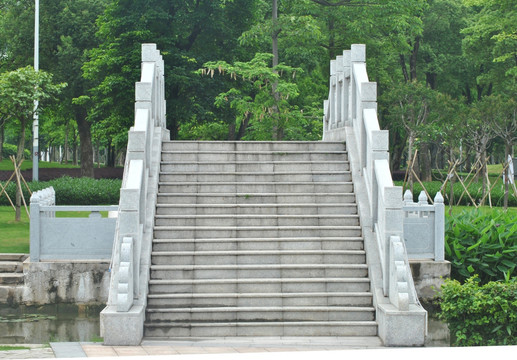 桥