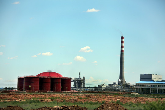 化工厂 烟囱 炼油厂
