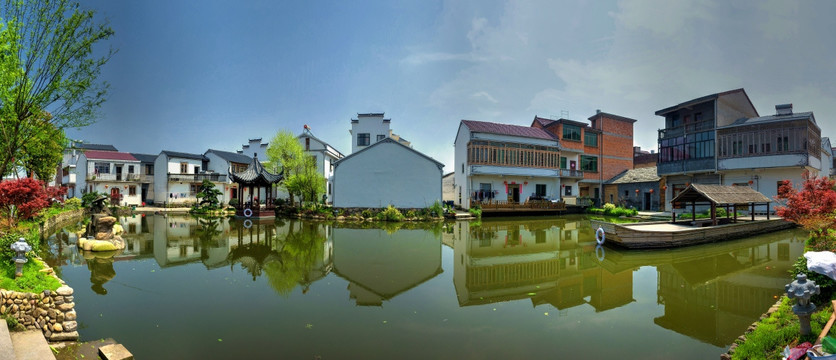 金华琐园村 池塘雕塑 全景