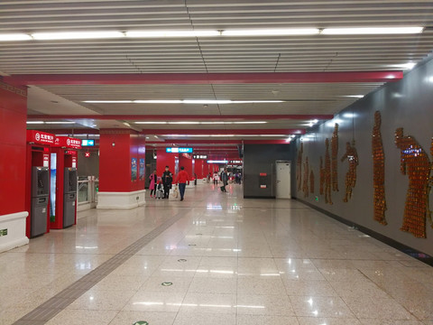 北京地铁装潢