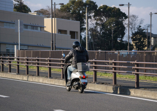 公路 摩托