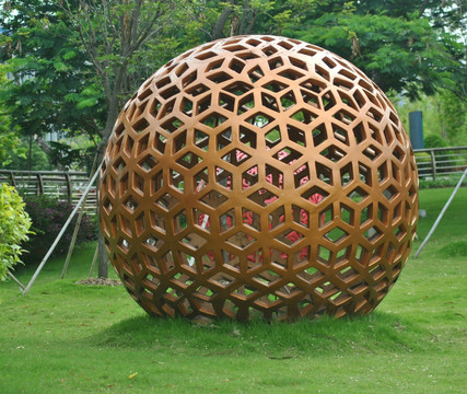 金色球体