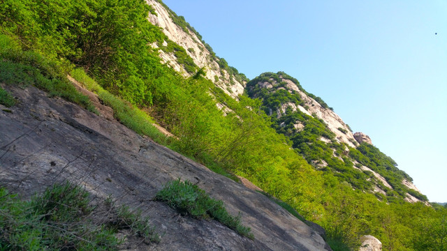 山峰