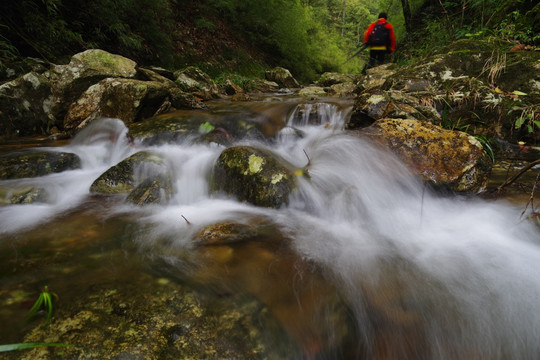 山溪水