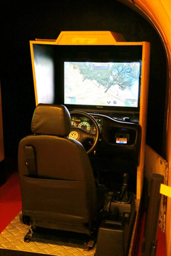 汽车模拟驾驶游戏机