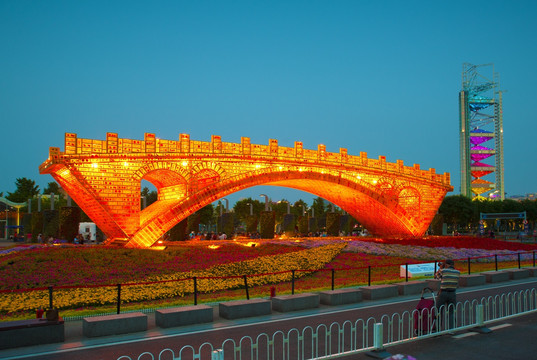 丝路金桥 景观雕塑