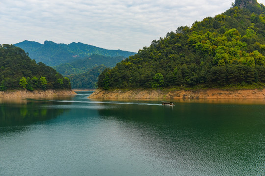 广西蒙山县茶山湖水库