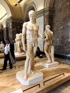 卢浮宫雕塑战神阿瑞斯