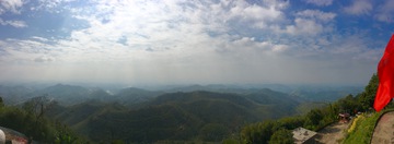 兴宁市旅游鸡鸣山鸡鸣寺远眺 