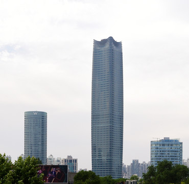 上海白玉兰广场