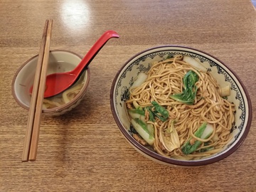 青菜肉丝拌面