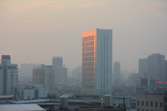 城市清晨