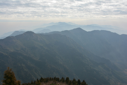 南岳