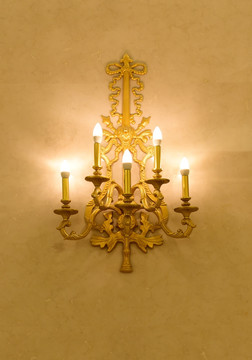 欧式古典风格的壁灯