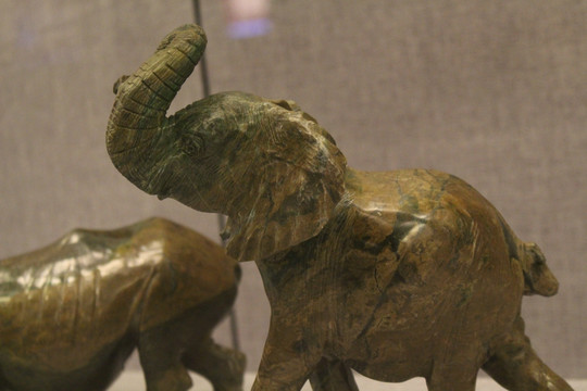 石雕象 犀牛