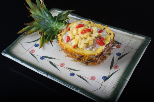 菠萝八宝饭