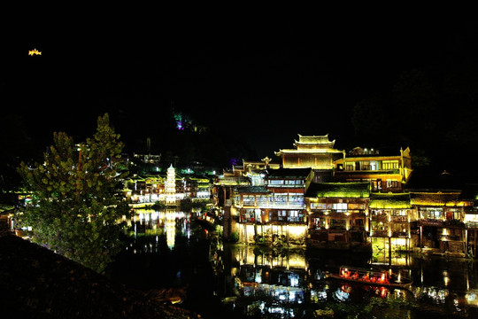 凤凰 古城 夜景