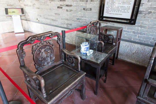粤东会馆 老式家具