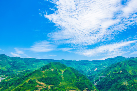 青山 浮云