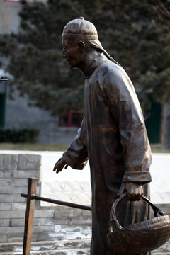 北京 大栅栏 雕塑 圆雕