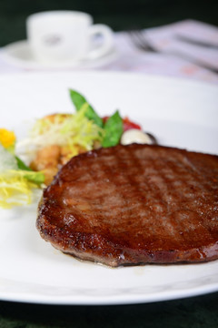 肉眼牛排