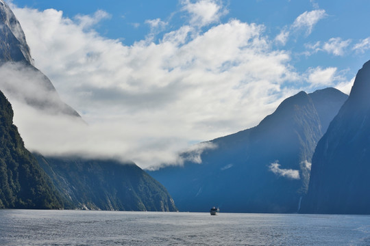 米弗峡湾风光