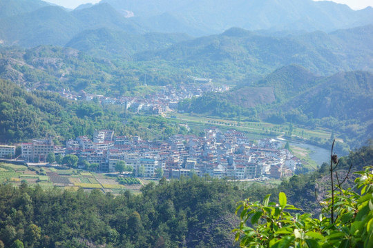鼎湖峰