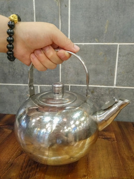 茶水壶