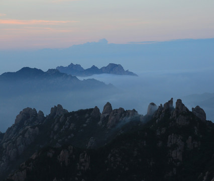 青岛崂山云海图片