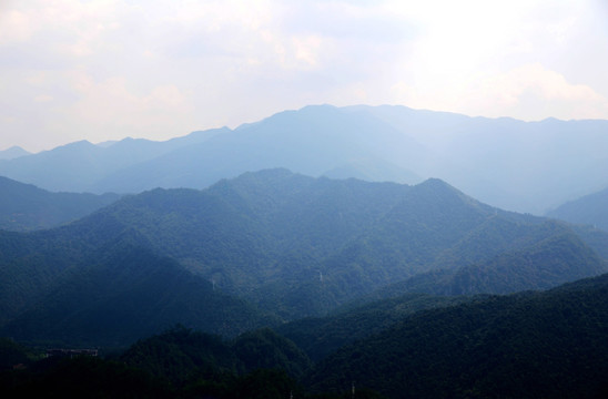 山峦起伏