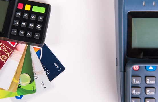 刷卡消费 刷卡机信用卡现代金融