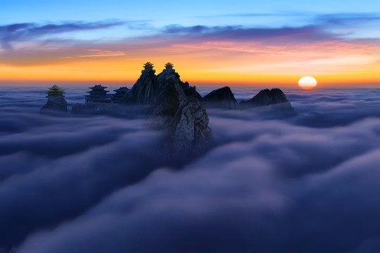 洛阳老君山日出