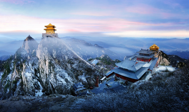 河南老君山冬景