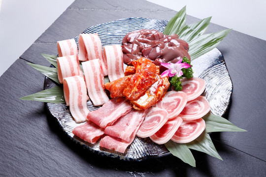 烤肉拼盘
