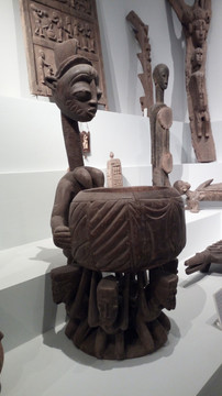 非洲人像木雕