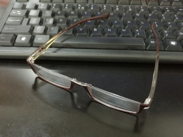 键盘眼镜