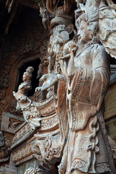 真理寺木雕佛像