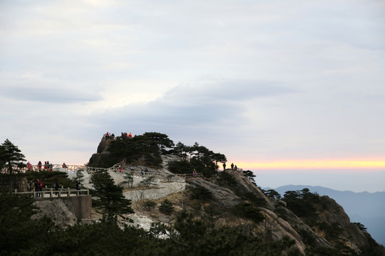 黄山光明顶 日出天际线