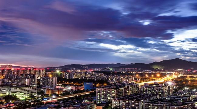 繁华都市建筑夜景