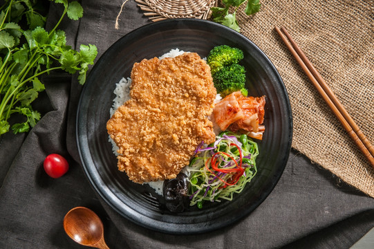 韩式鸡排饭 韩式炸鸡饭