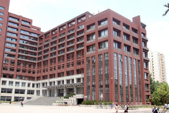 人民大学明德法学院