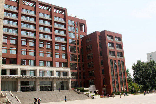 人民大学明德法学楼