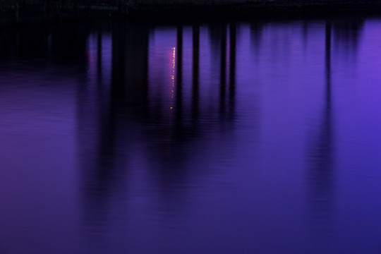 明湖夜色