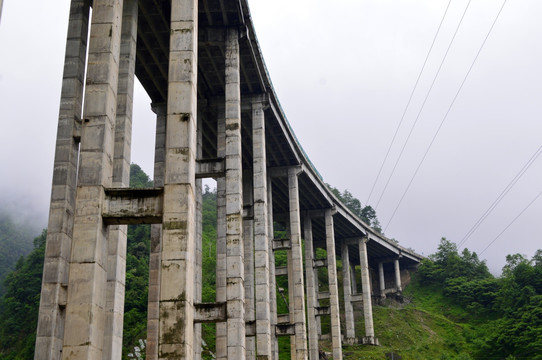 雅西高速公路